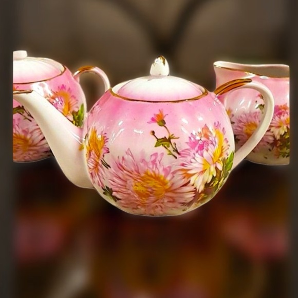 Vintage Bone china Set teapot lid creamer, sugar bowl lid 6 teacups 6 saucers - Picture 10 of 11